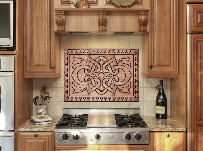 celtic backsplash on 3 tiles